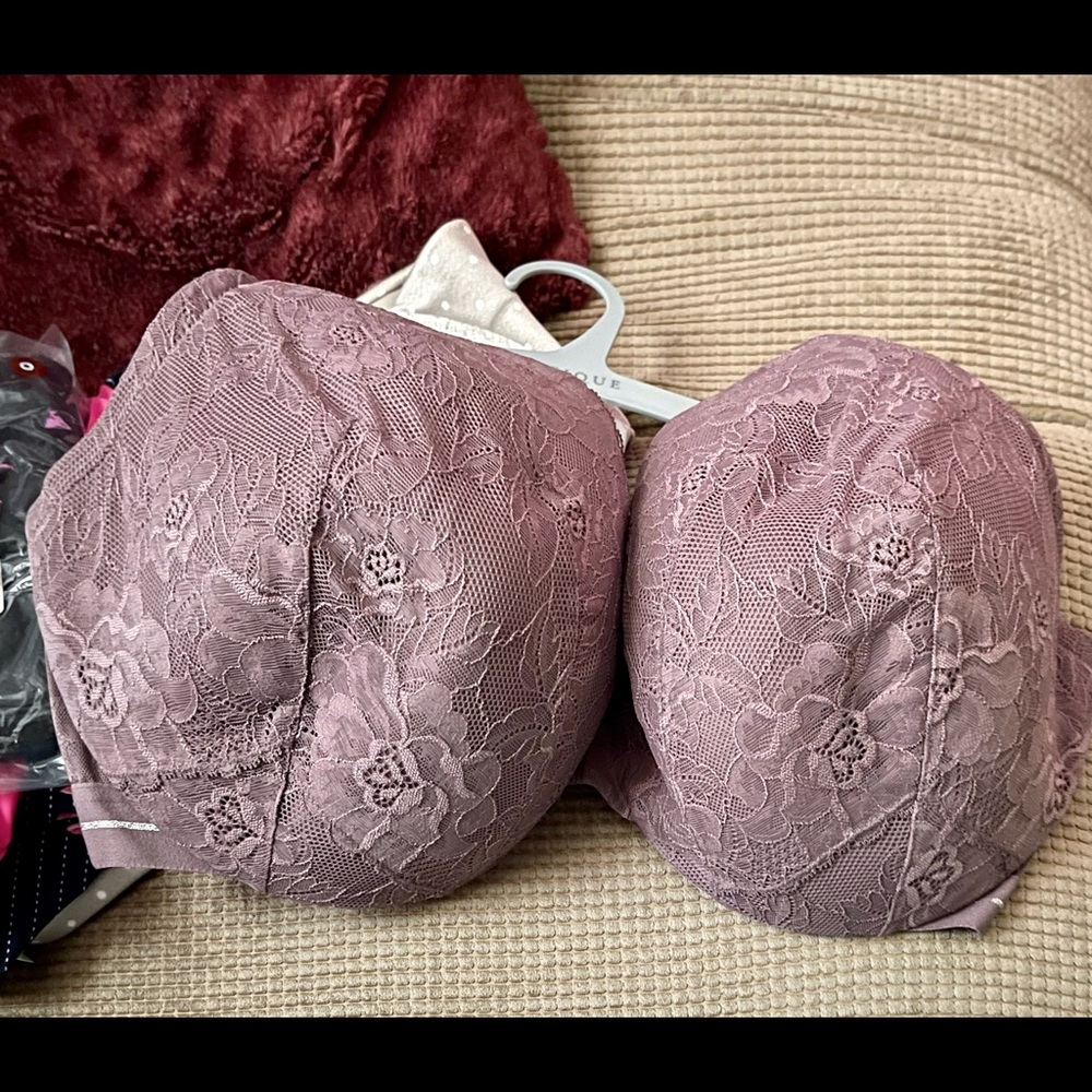 New, Light dusty plum size 46D Cacique underwire bra